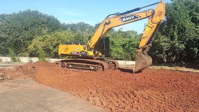 Obra de terraplanagem em andamento na Bahia